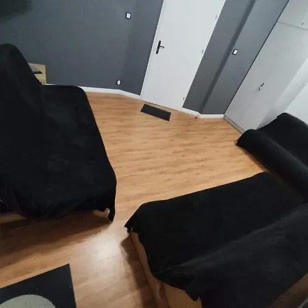 3030 Jana Spychalskiego 32 - Mieszkanie 2 pokojowe - samodzielne zameldowanie - self check in Poznań Zewnętrze zdjęcie